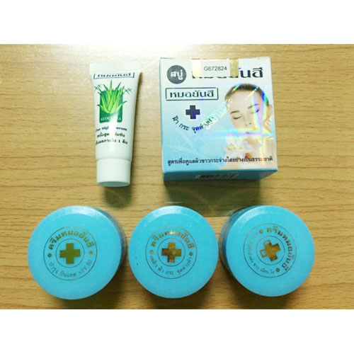 KEM Đặc Trị Mụn Trắng Da YanHee Thái Lan