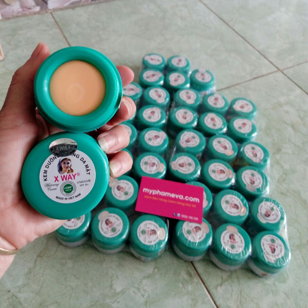 Kem Dưỡng Trắng Da Mặt XWAY