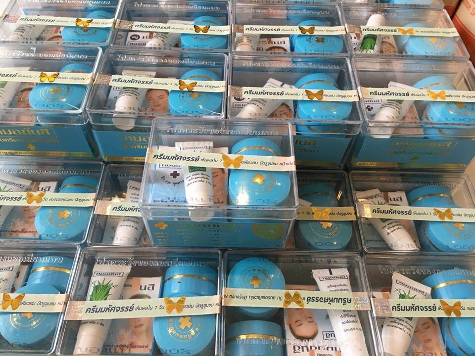 KEM Đặc Trị Mụn Trắng Da YanHee Thái Lan Chăm Sóc Mặt-1
