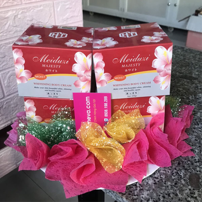 Kem Siêu Trắng Chống Nắng Body Meiduxi Majesty Whitening Body Cream Nhật Bản
